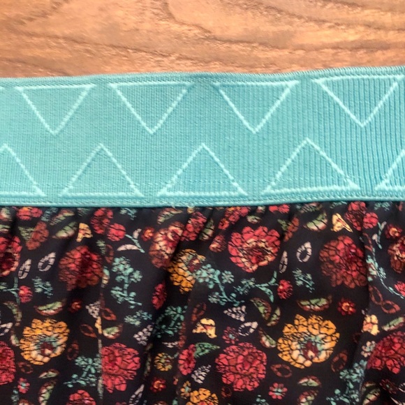 Lularoe Lola Skirt - Picture 3 of 5